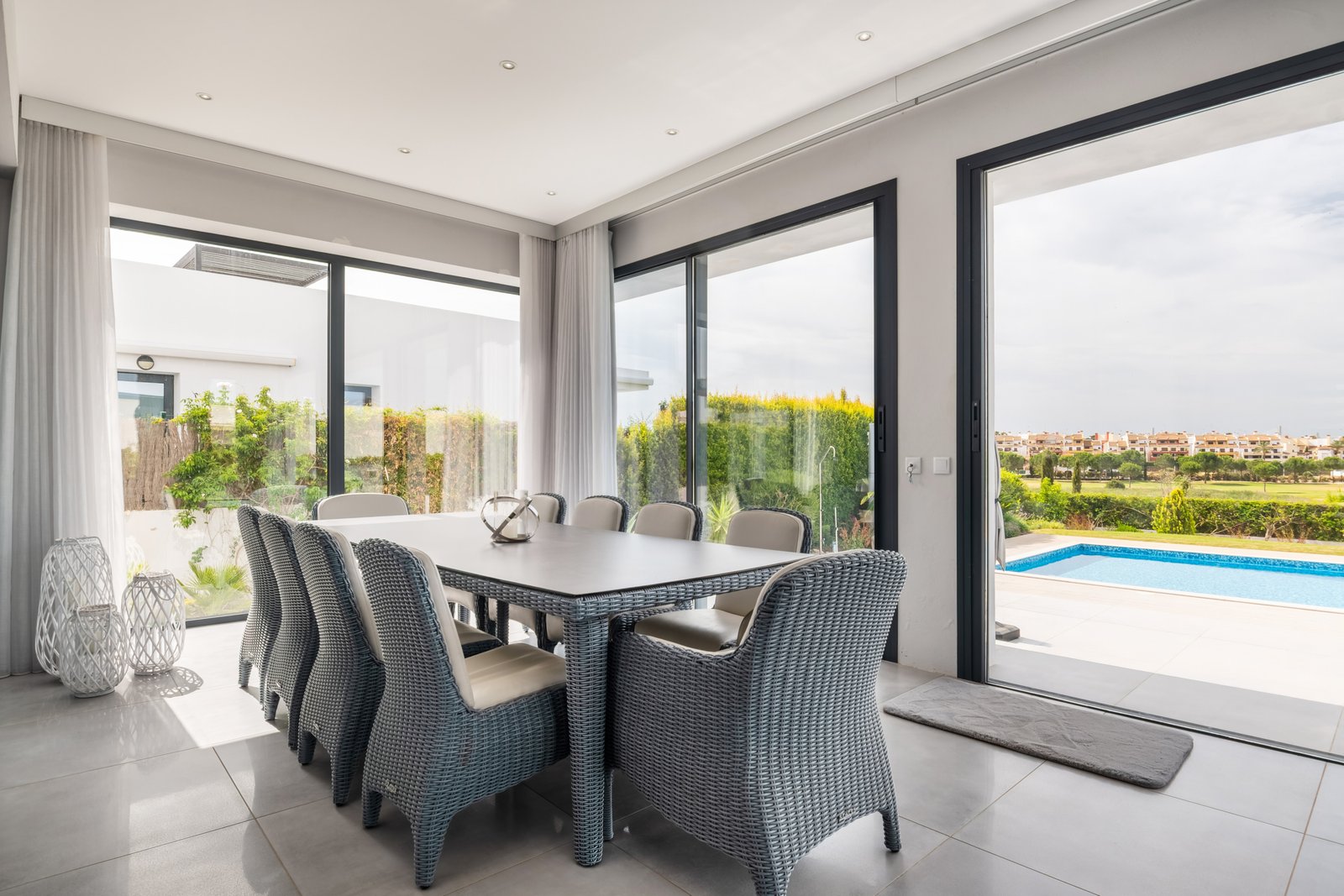 Contemporary Luxury Villa with Golf Course Views and Exceptional Design