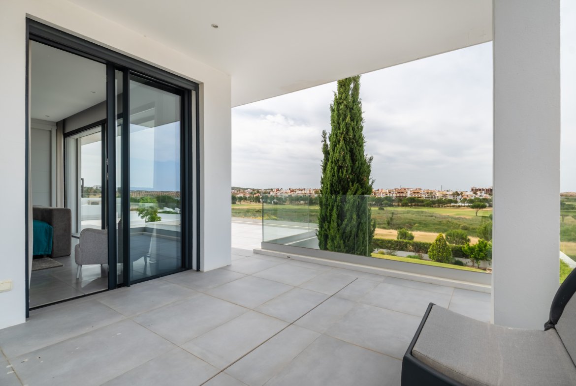 Contemporary Luxury Villa with Golf Course Views and Exceptional Design