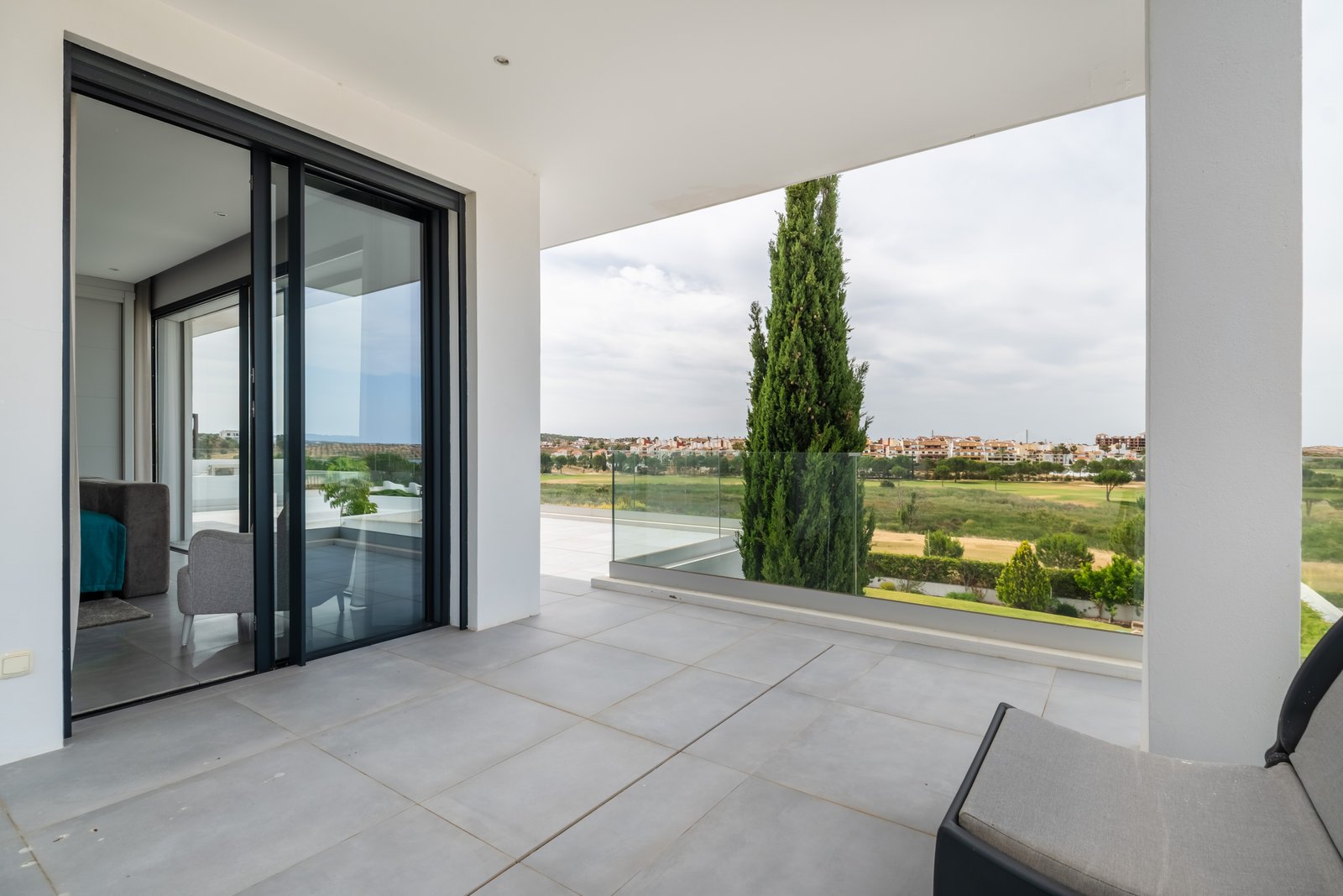 Contemporary Luxury Villa with Golf Course Views and Exceptional Design