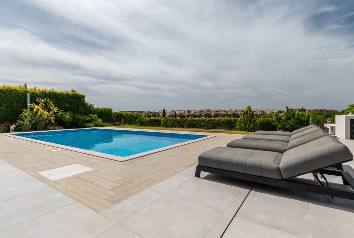 Contemporary Luxury Villa with Golf Course Views and Exceptional Design