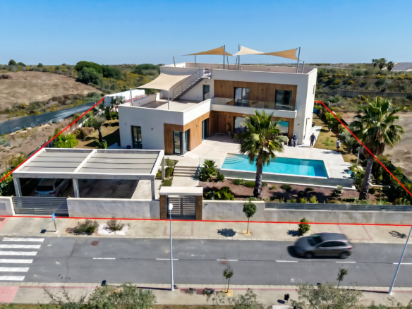 Exclusive Golf Front Building Plot with Development Potential – Isla Canela Links Golf Course